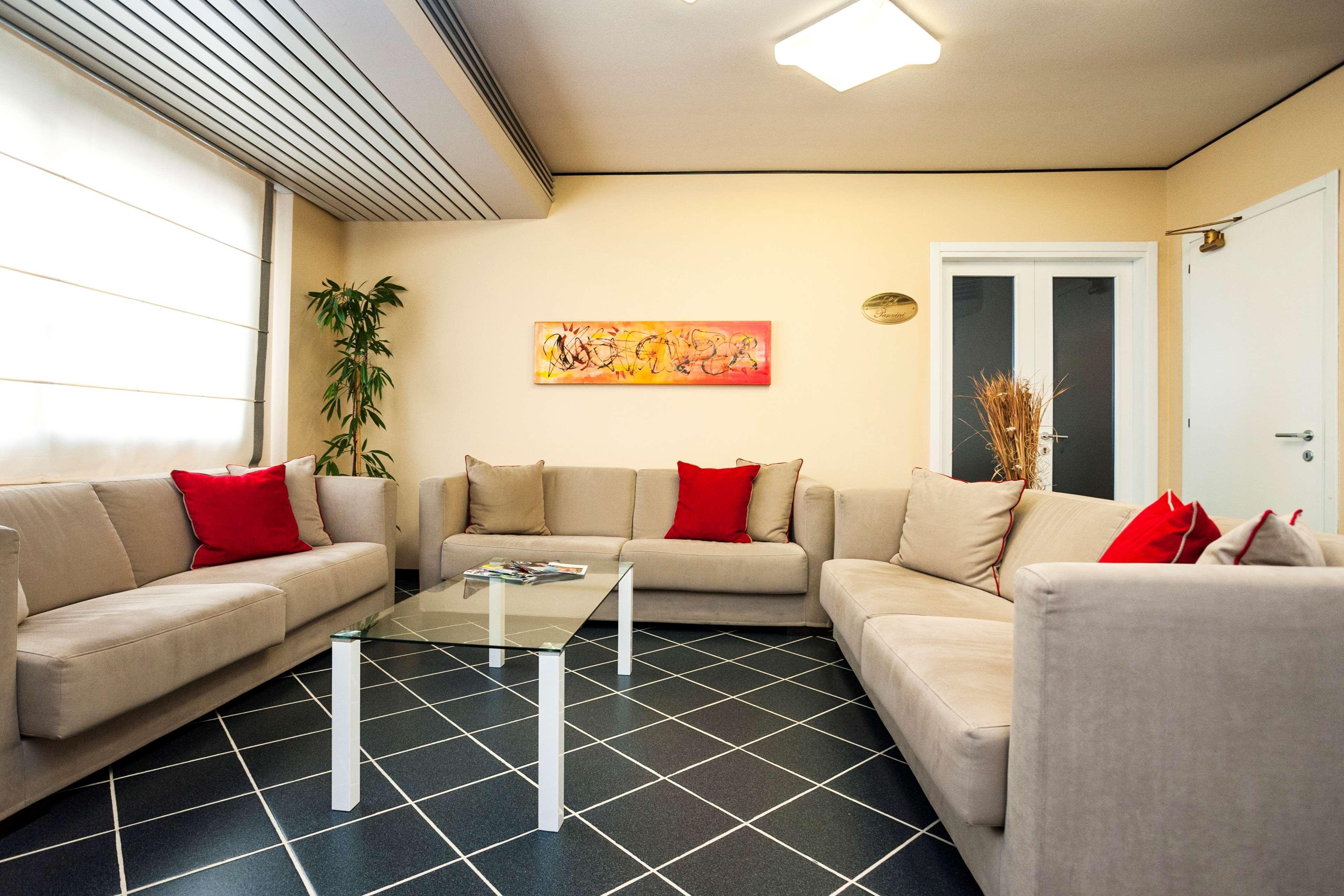 Hotel Western Italia 3*