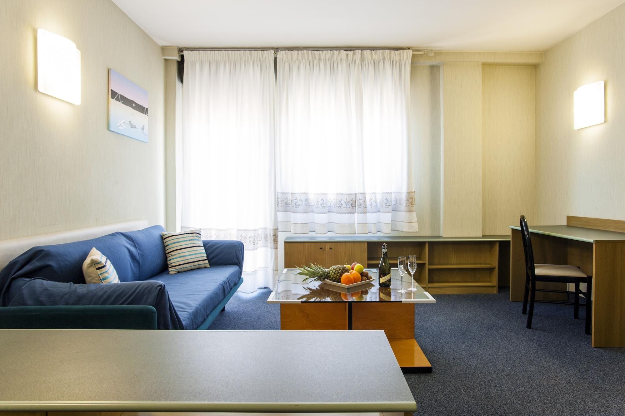 Western Italia Hotel 3*