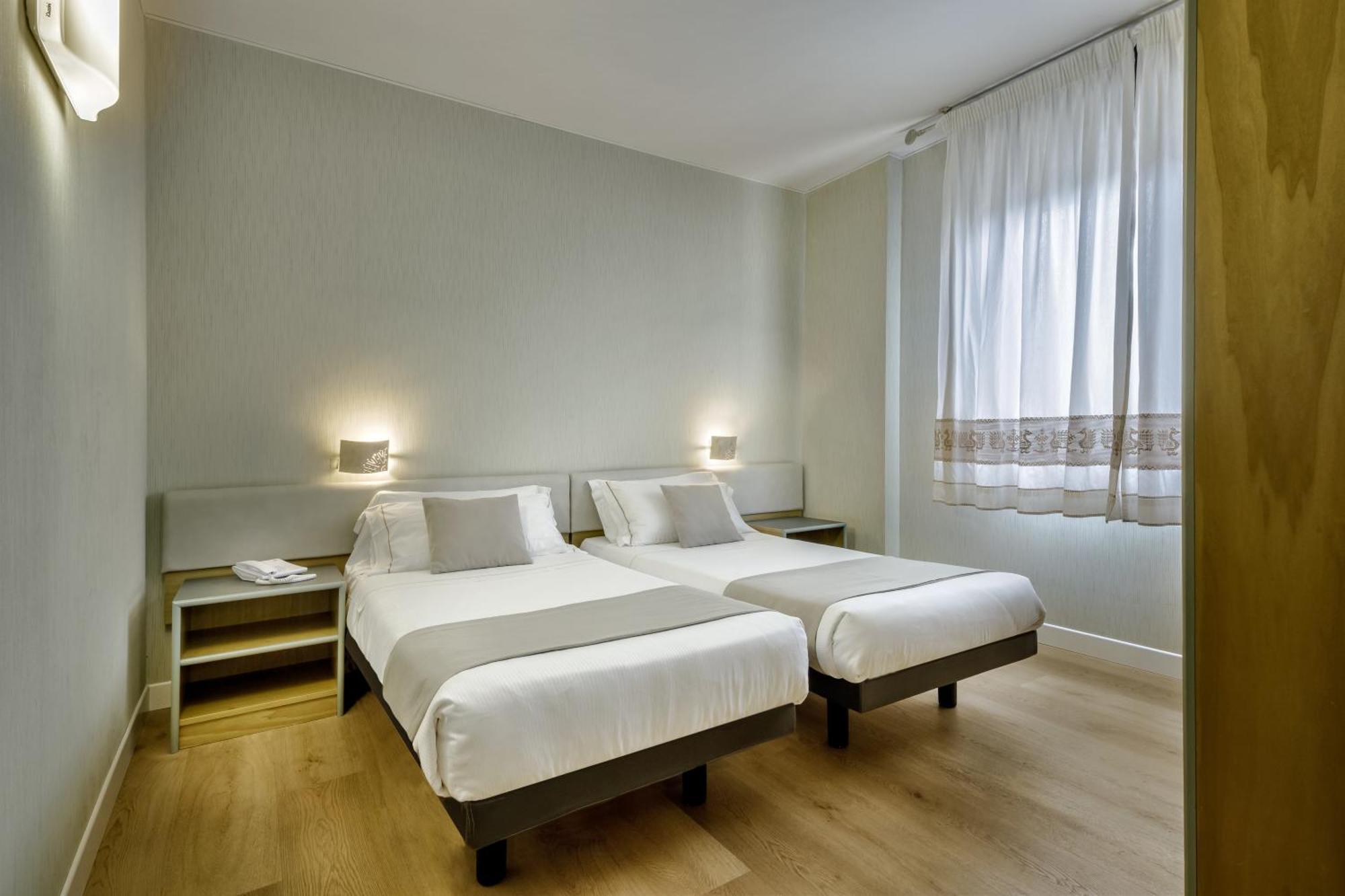 Western Italia Hotel 3*